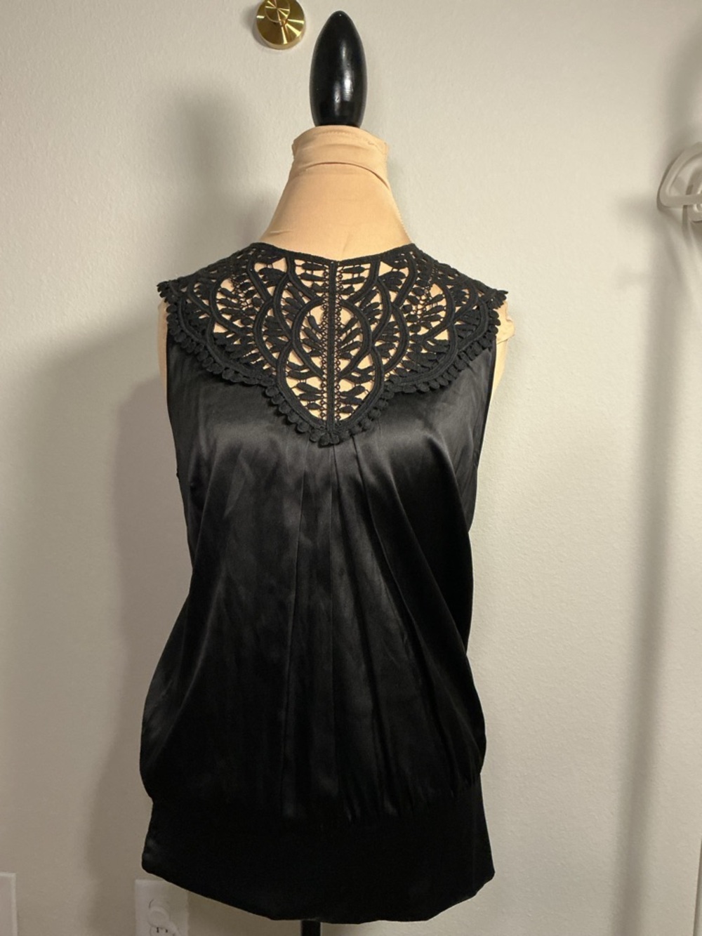 Cache Black Lace Yoke Sleeveless Women's Top